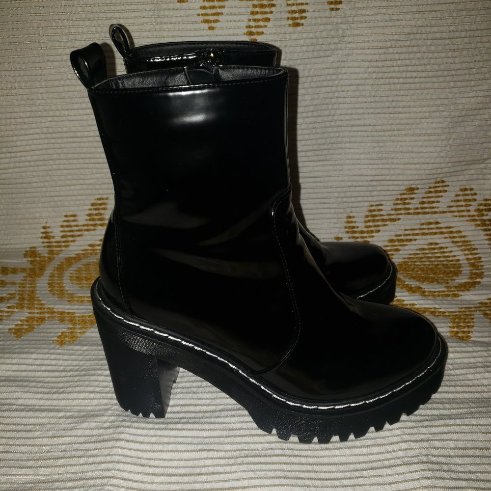 FOREVER 21 Platform boot heel